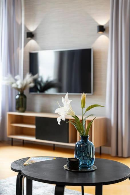 Butas Oomph Mint Harmony & Vibrant Accents Warsaw